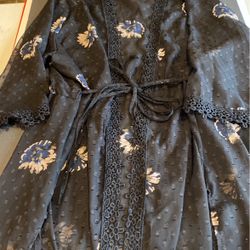 Kimono Floral Robe.