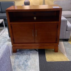 Bainbridge Tv Plasma Chest 