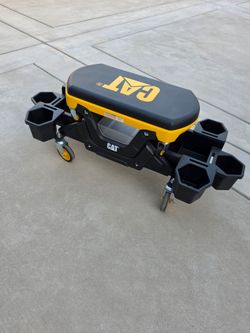 CAT garage stool (like new)