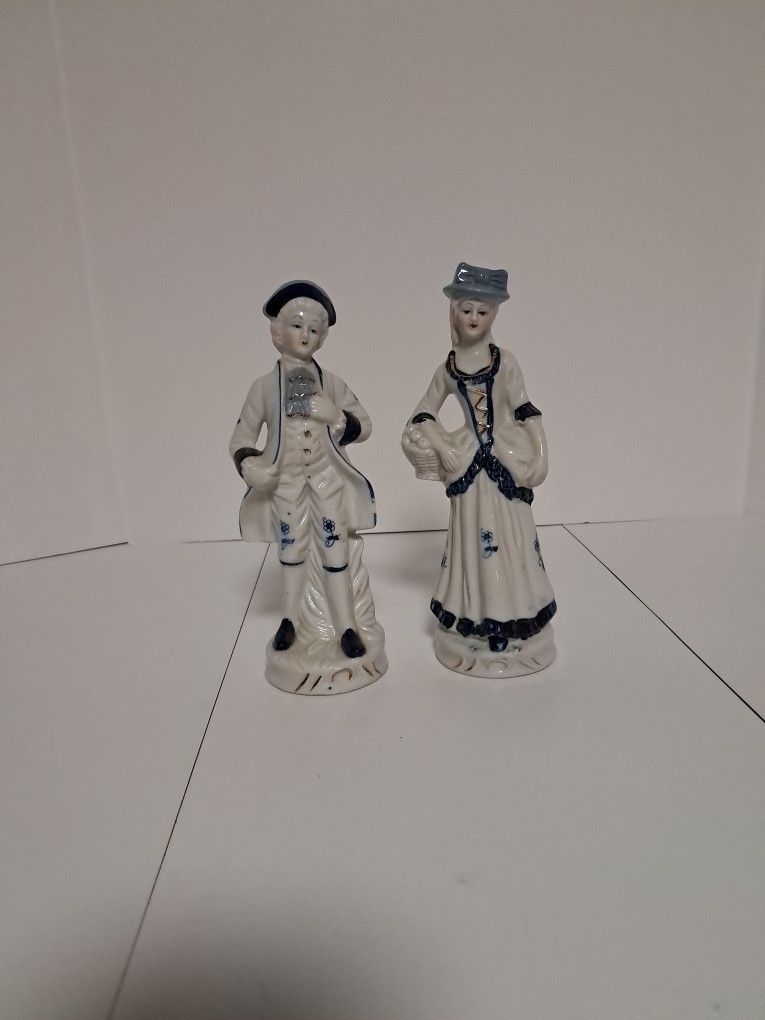 2 Porcelain Figures
