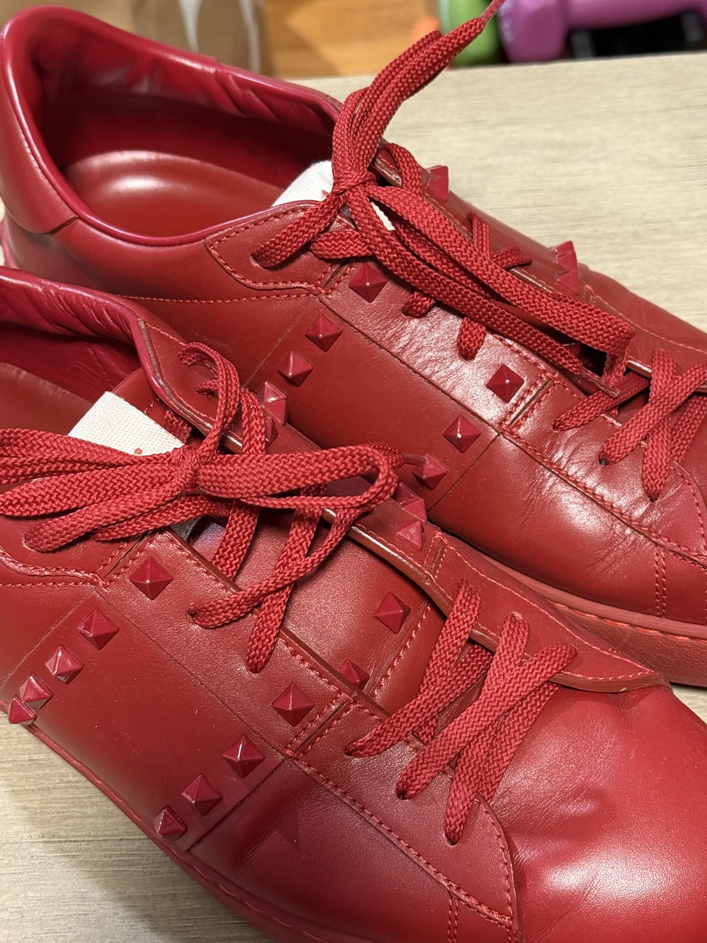 Men Velentino Sneakers Size 45