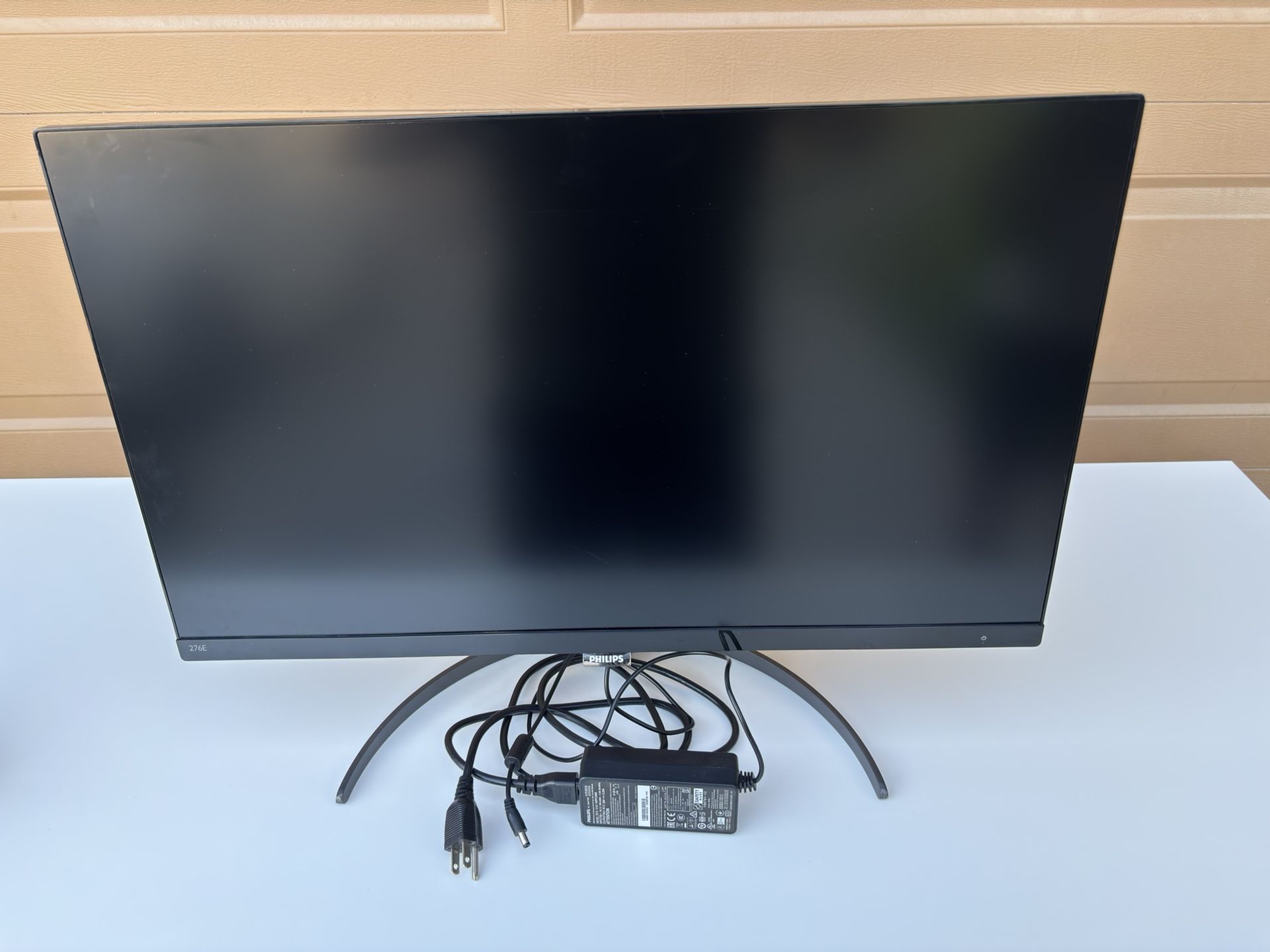 Philips 276E8VJSB 27" 4K UHD (3840×2160) IPS — Used
