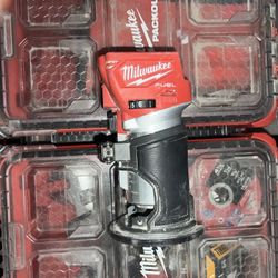 Milwaukee Router