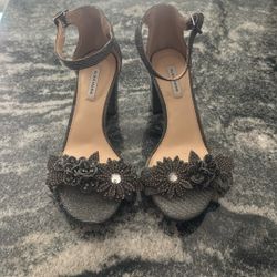 Size 6.5 Alex Marie Sparkle Shoes