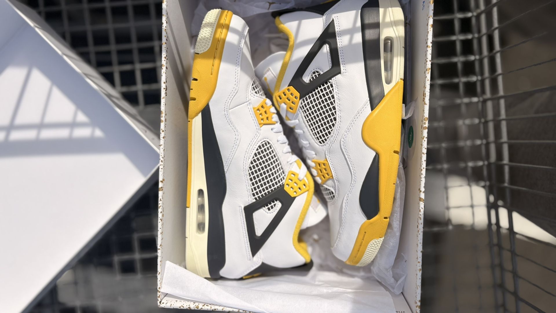 Retro Jordan 4
