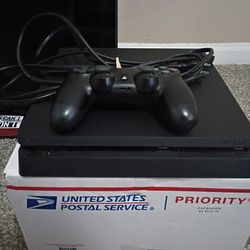 Sony PlayStation 4 1Tb And 32 Inch Sony Flat screen Tv