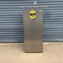 7.1 cu. ft. Manual Defrost Convertible Upright Freezer in Stainless Steel Look, Garage Ready