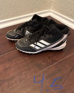 Softball Cleats - 4.5Y