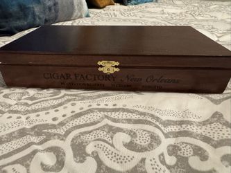 CIGAR FACTORY NEW ORLEANS HINGED WOODEN CIGAR BOX - Hand Made Rare