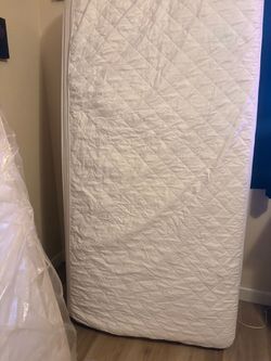 Box  & mattress  twin combo