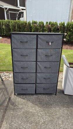 Dresser