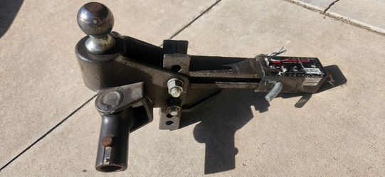 Weight Distribution Hitch with Ball Mount