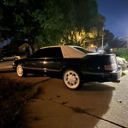 Florida Car In Excellent Condition Must See Highway Ready. It Has All The Bells And Whistles.