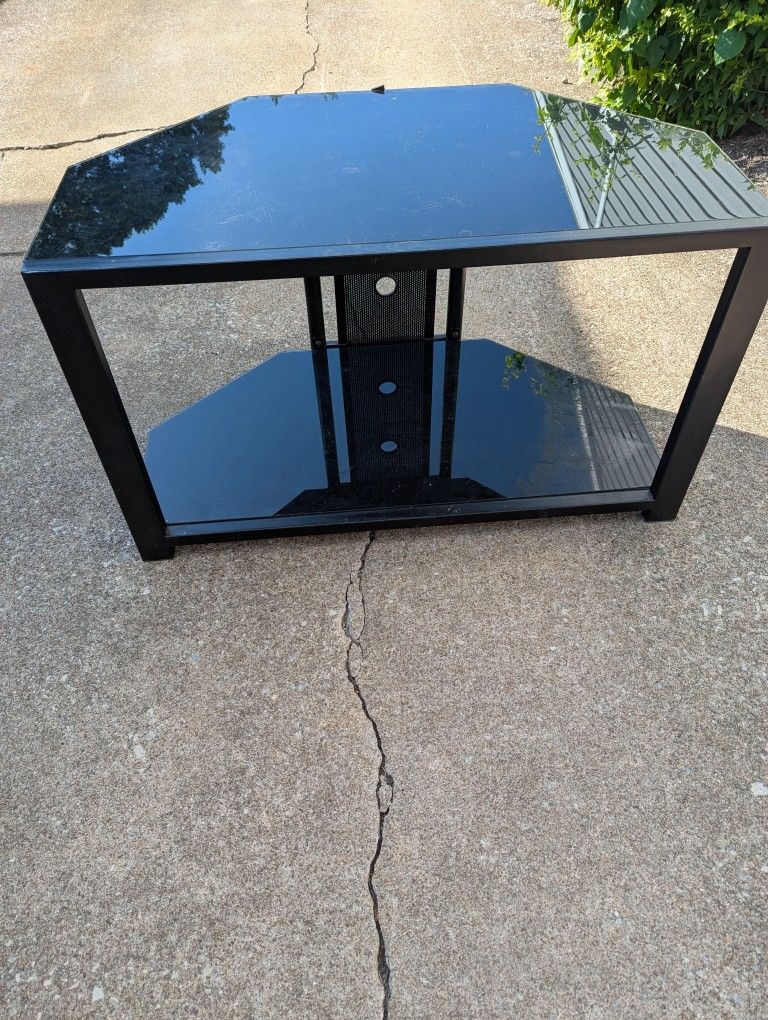 3 Shelf Glass Entertainment Stand