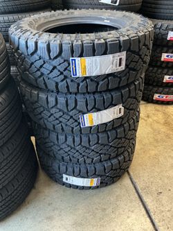 275 65 18 Goodyear wrangler duratrac