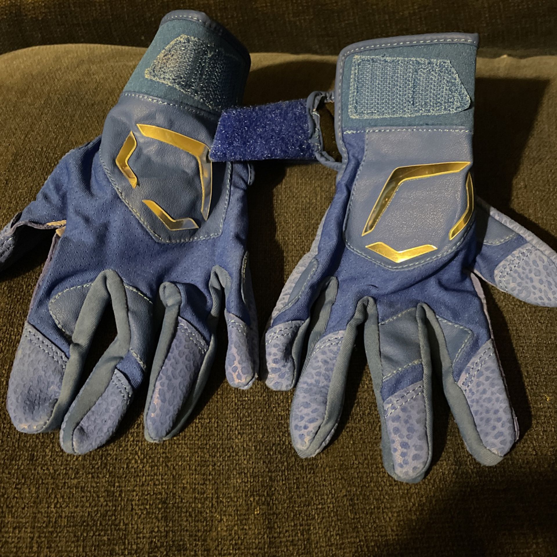 Baseball Gloves-Youth medium (worn once)