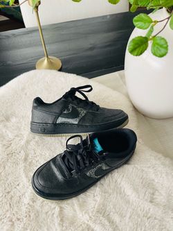 Nike air force sz 4 youth