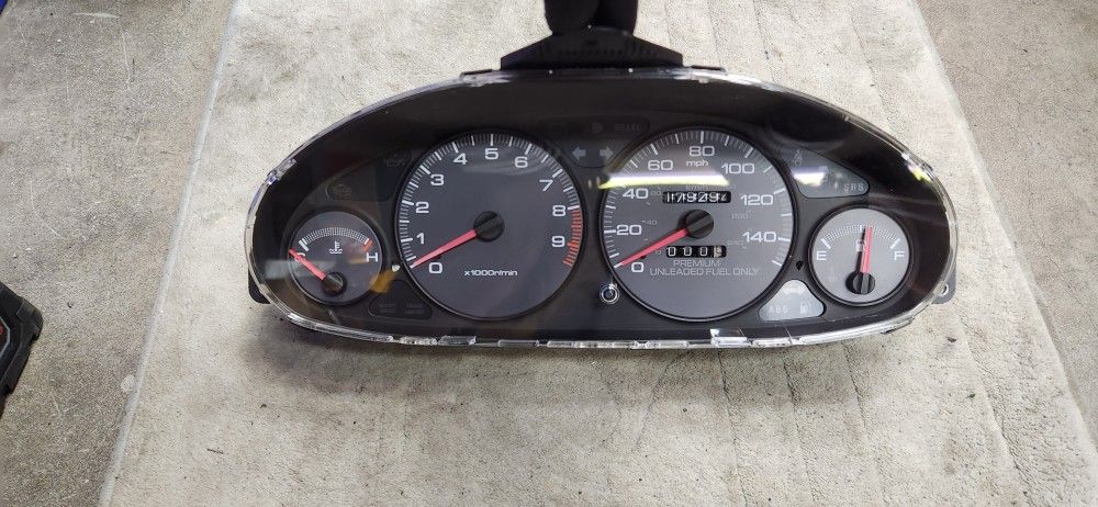 Acura Integra GSR Cluster