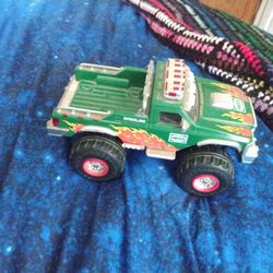 Collectable 211 Hess Truck Don't Know Much 10 Bucks 