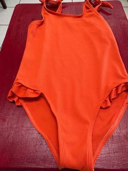 On Sale-Girl’s Size 6 Swimsuits