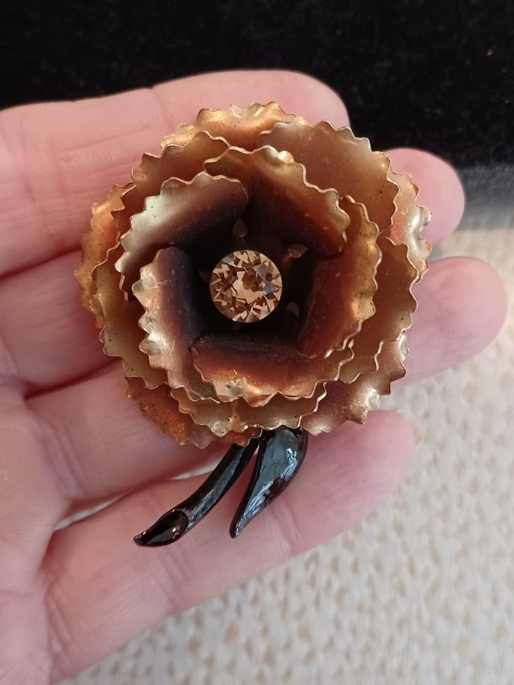 Vtg.Copper Finish Flower& Rhinestone Center Pin
