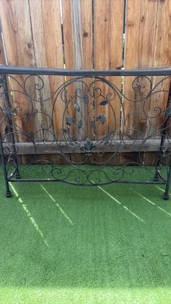 Metal stand
