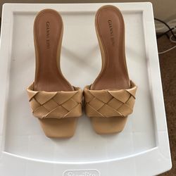Gianni Bini Heals