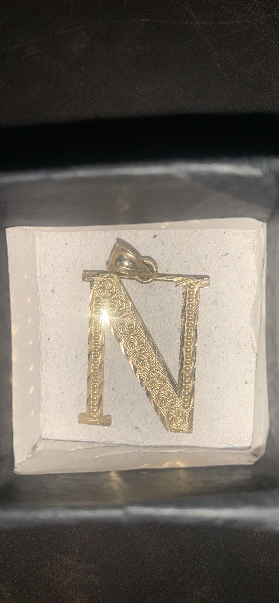 10k Gold Diamond Cut Chain n Pendant 