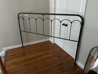 King metal headboard