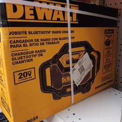 Dewalt New Radio Bluetooth Charger