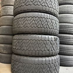 Set Nitto 275 55 R20 