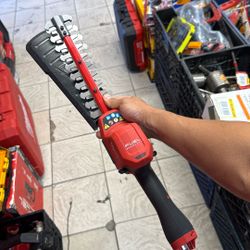 Milwaukee M12 Hedger