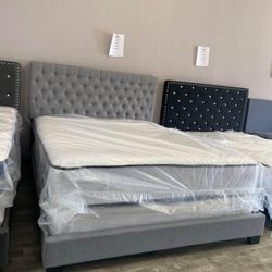 🙏🏽LIGHT GRAY QUEEN BED FRAME MATTRESS & BOX SPRING $475 INCLUDING DELIVERY!!!  