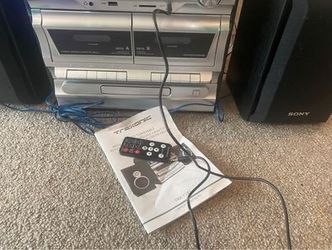 Estéreo And Speakers 