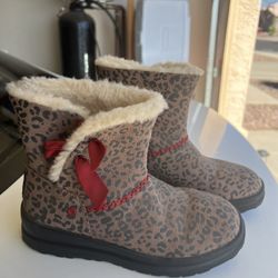 UGG Platform Boots 6