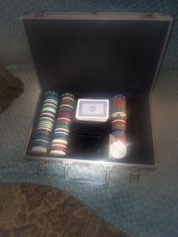 Poker set in case