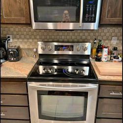  Stainless steel Appliances 