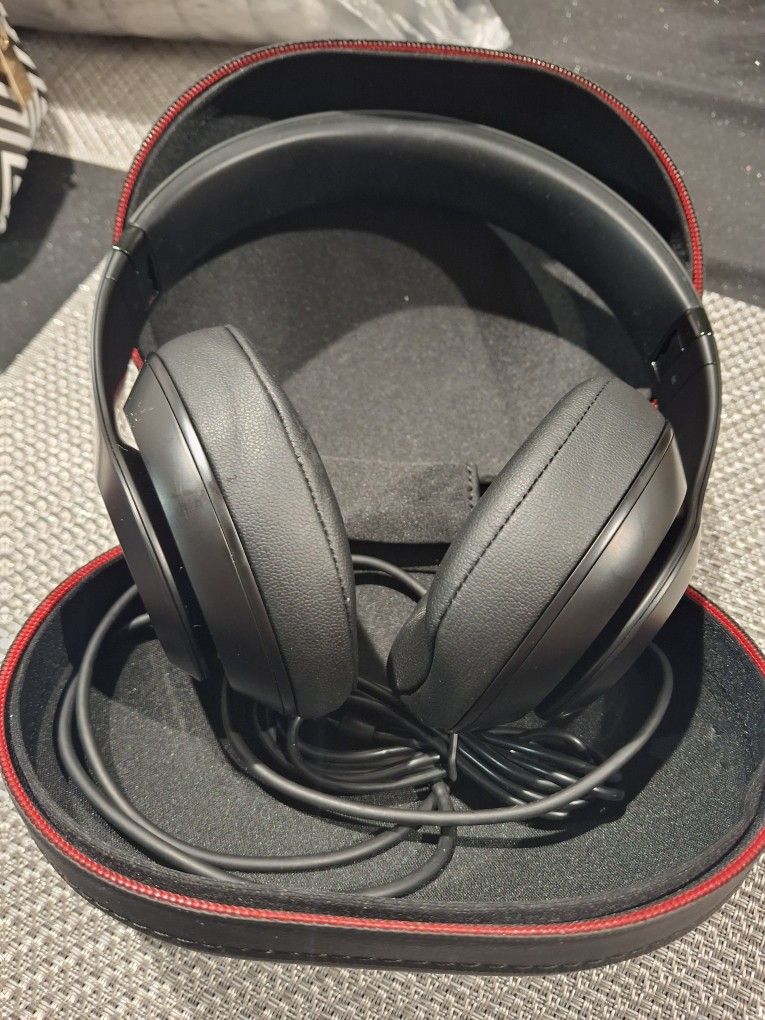 Beats Studio3 Bluetooth Wireless Headphones