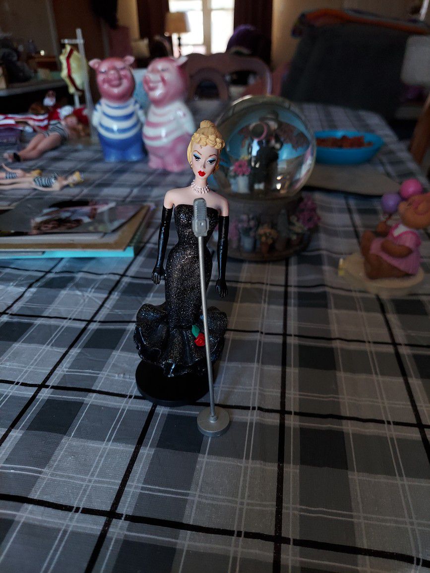 Classic In The Spotlight Barbie Figurine