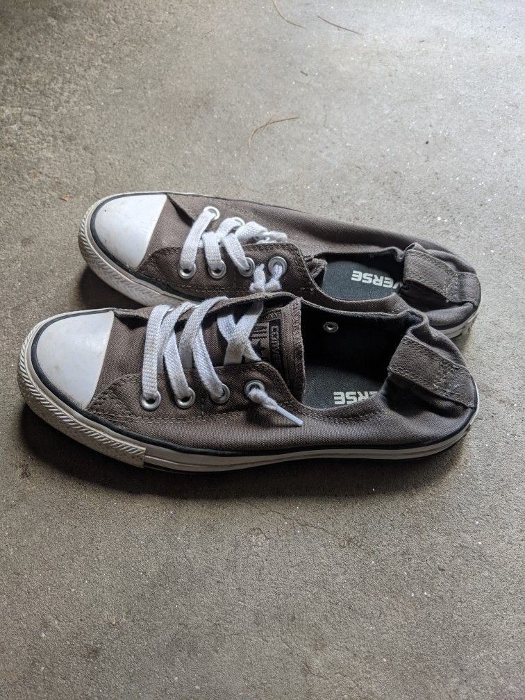 Women's Converse Size 7