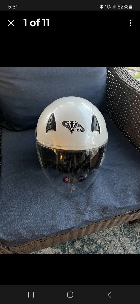 Vega NT200 Motorcycle Helmet White DOT Visor Small