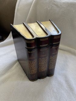 Book Storage Decor