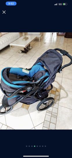The Baby Trend Expedition Premiere Jogger Travel System Stroller
