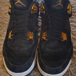 Jordan 4 Royalty