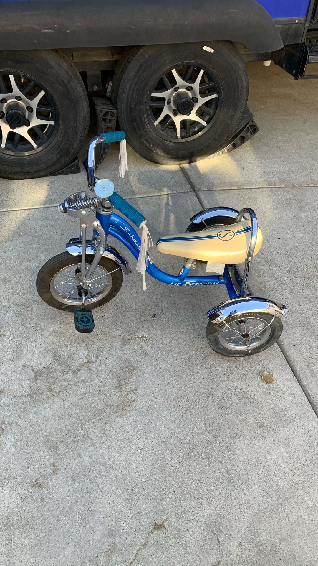 Schwinn lil Sting Ray Bike