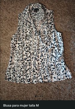 Blouse for women size M
