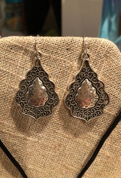 Beautiful Silver tone earrings