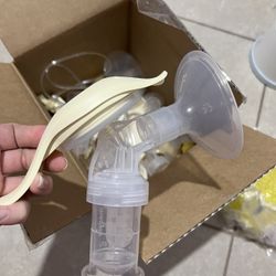 Medela Manual Breastpump Kit