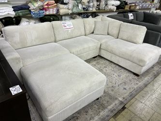 Thomasville Artesia Corduroy Sectional with Ottoman