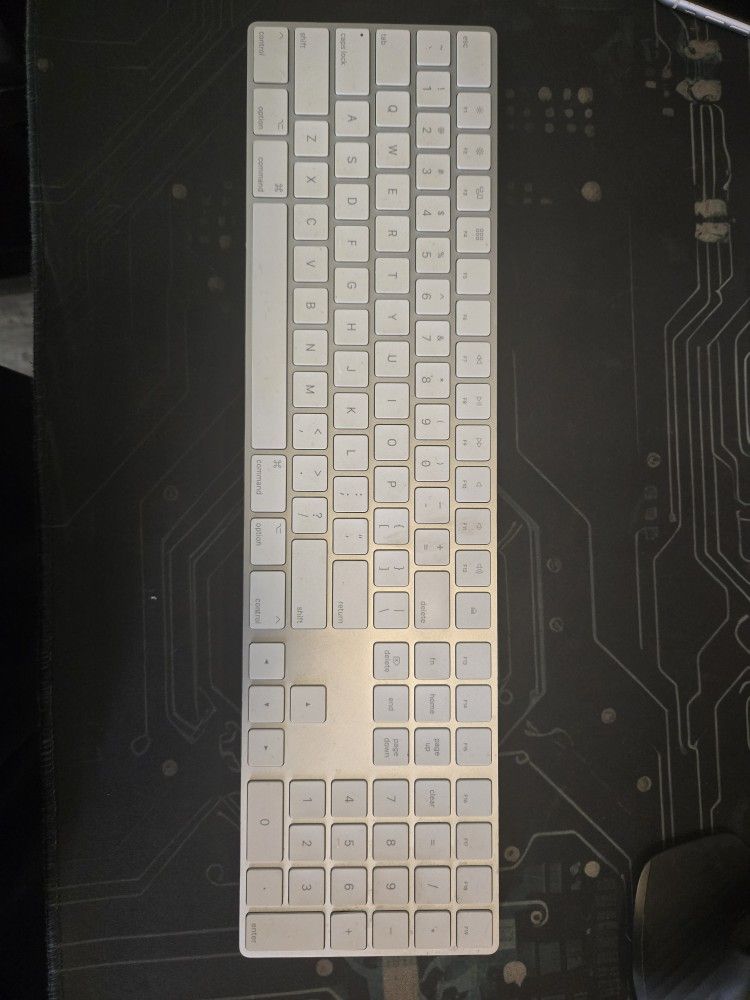 Apple Magic Keyboard A1843